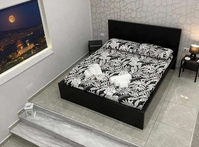 Alojamento de Acomodação e Pequeno-almoço Limatola Nápoles